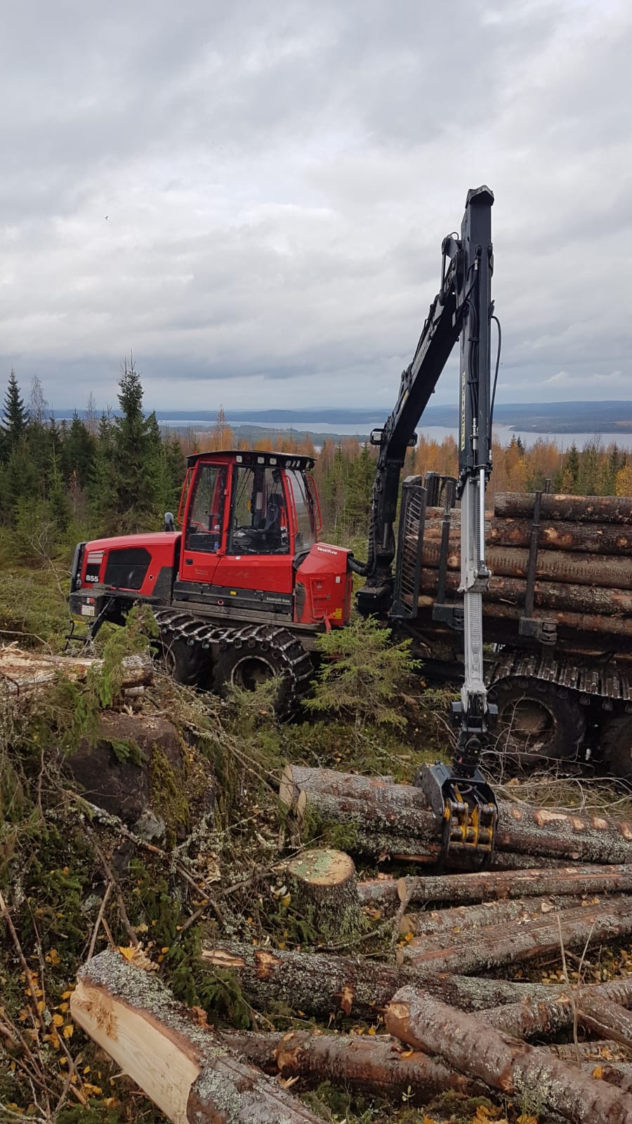 Komatsu 855 • Enon Metsäpalvelu Oy